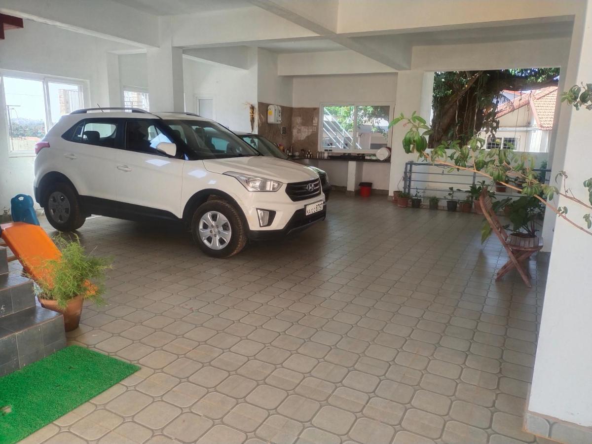 Two Bedroom House มาดิเครี ภายนอก รูปภาพ